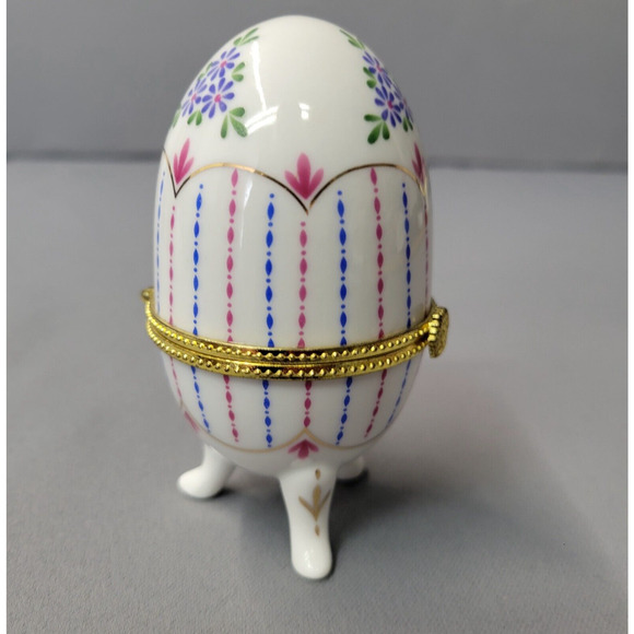 Porcelain Footed Hinge Trinket Decorated Egg Floral White Pink Purple 3.75" x 2" - Picture 2 of 12